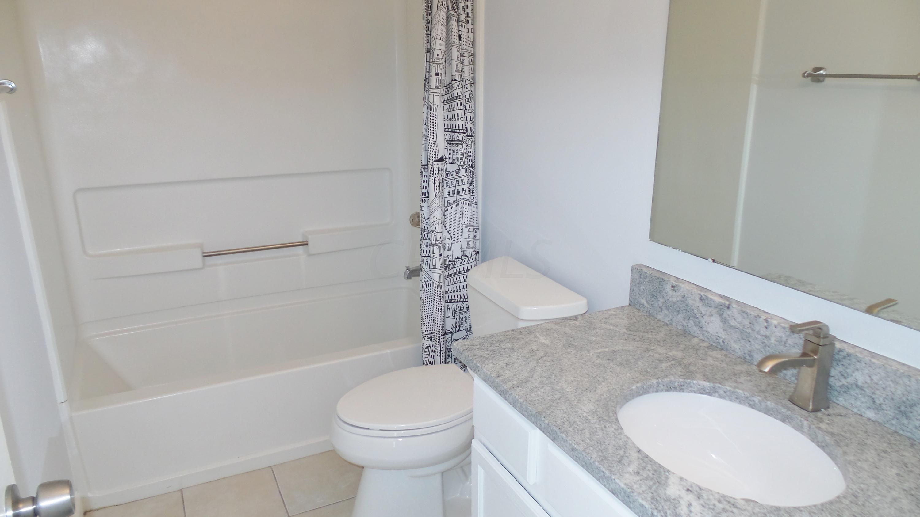 7892 Pinehill Road Lewis Center, OH 43035 - Photo 24 of 37 Gallery Image 24