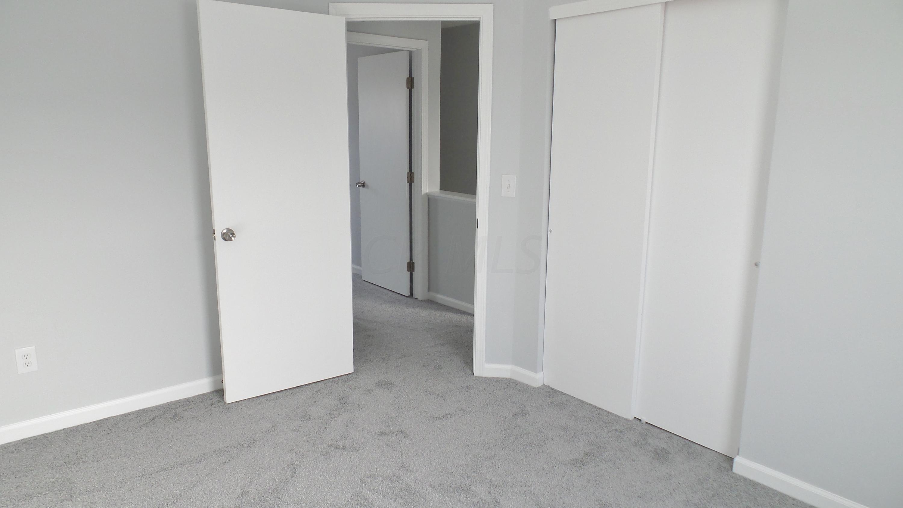 7892 Pinehill Road Lewis Center, OH 43035 - Photo 25 of 37 Gallery Image 25