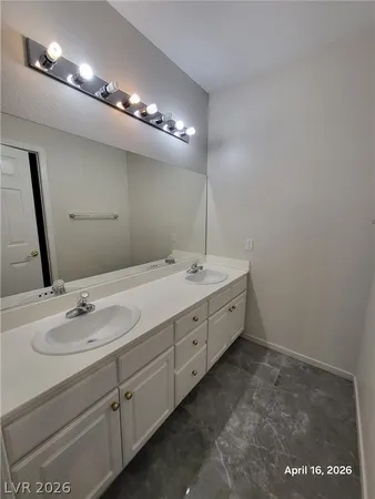 $2,295 | 8043 Shadowvale Drive, Las Vegas, NV 89147