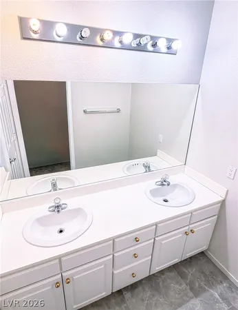 $2,360 | 8043 Shadowvale Drive, Las Vegas, NV 89147