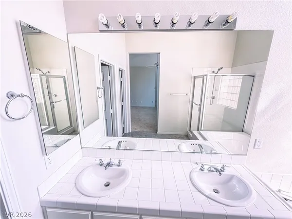 $2,360 | 8043 Shadowvale Drive, Las Vegas, NV 89147