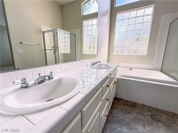 $2,360 | 8043 Shadowvale Drive, Las Vegas, NV 89147