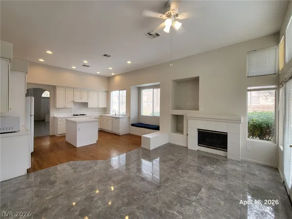 $2,295 | 8043 Shadowvale Drive, Las Vegas, NV 89147