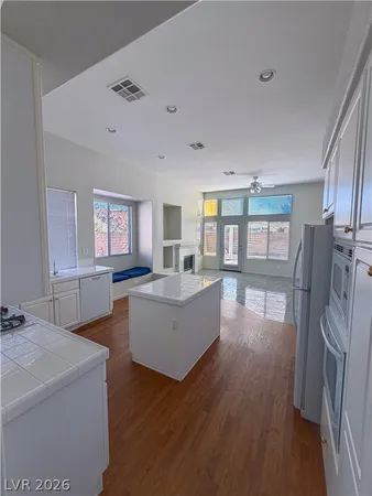 $2,360 | 8043 Shadowvale Drive, Las Vegas, NV 89147