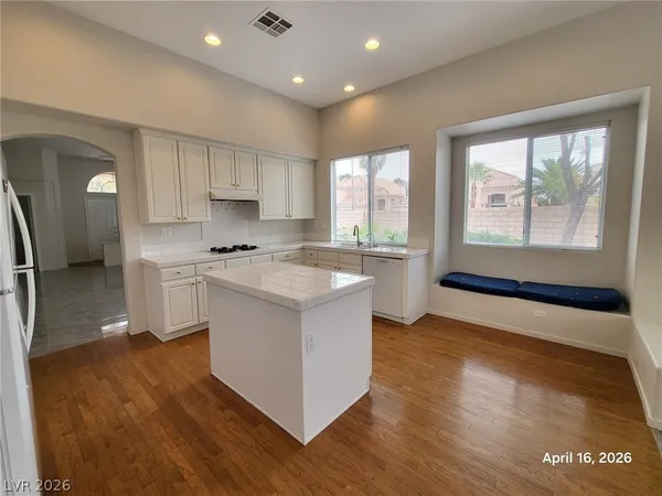 $2,295 | 8043 Shadowvale Drive, Las Vegas, NV 89147