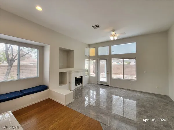 $2,295 | 8043 Shadowvale Drive, Las Vegas, NV 89147