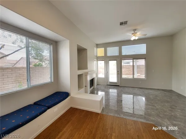 $2,295 | 8043 Shadowvale Drive, Las Vegas, NV 89147