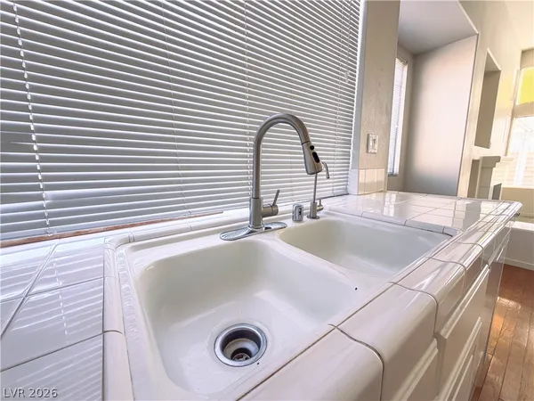 $2,360 | 8043 Shadowvale Drive, Las Vegas, NV 89147