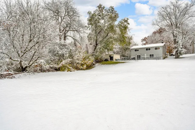 $249,000 | 1064 Lake Marie Drive, Horton, MI 49246