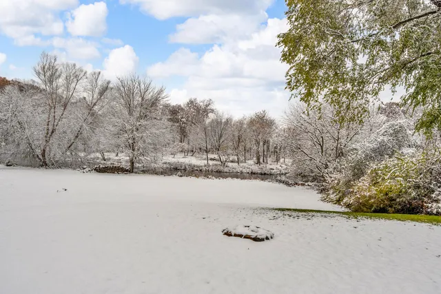 $249,000 | 1064 Lake Marie Drive, Horton, MI 49246