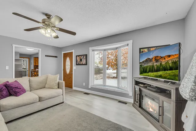 $249,000 | 1064 Lake Marie Drive, Horton, MI 49246