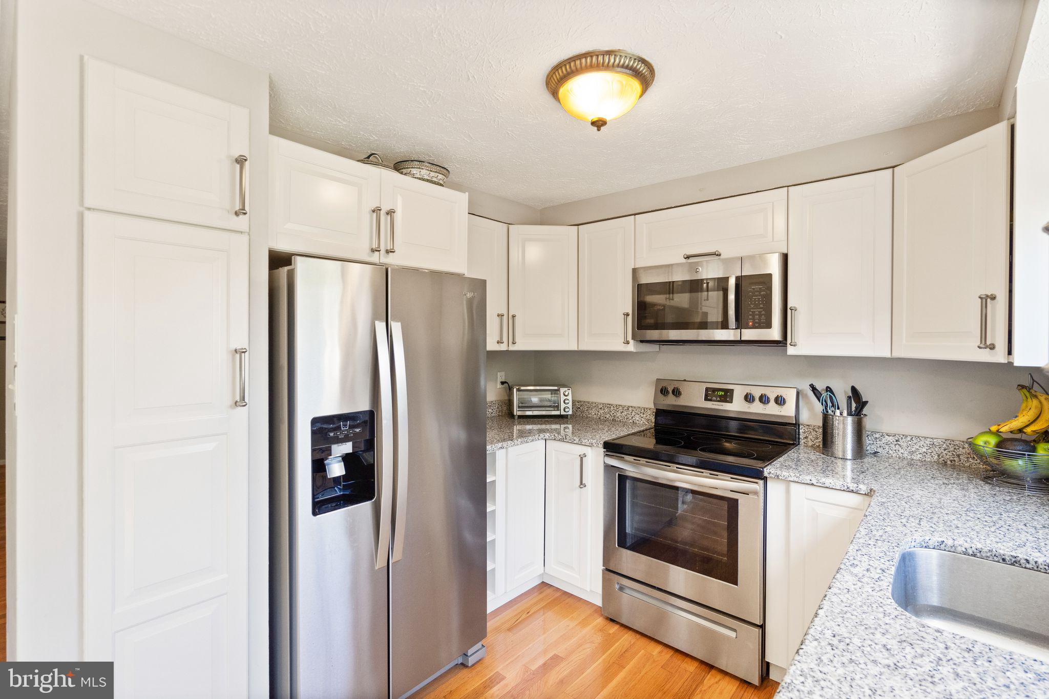 11042 Granby Court Reston, VA 20191 - Photo 8 of 27 Updated Kitchen