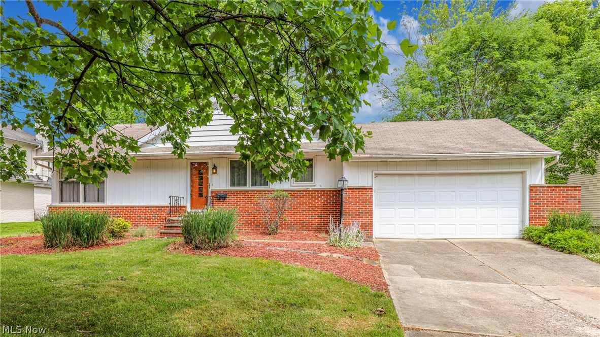 25126 Edgemont Road Richmond Heights, OH 44143 - Photo 1 of 23