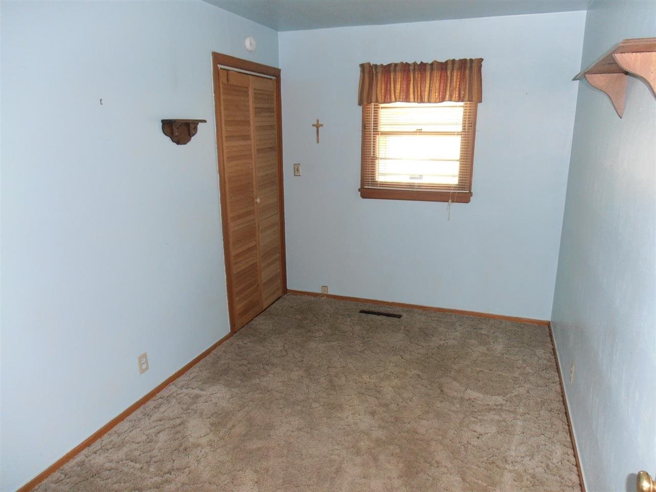 1514 Ryer Street South Bend, IN 46628 - Photo 9 of 13 Gallery Image 9