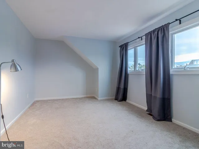 $1,950 | 28 Henlopen Gardens, Unit 28, Lewes, DE 19958