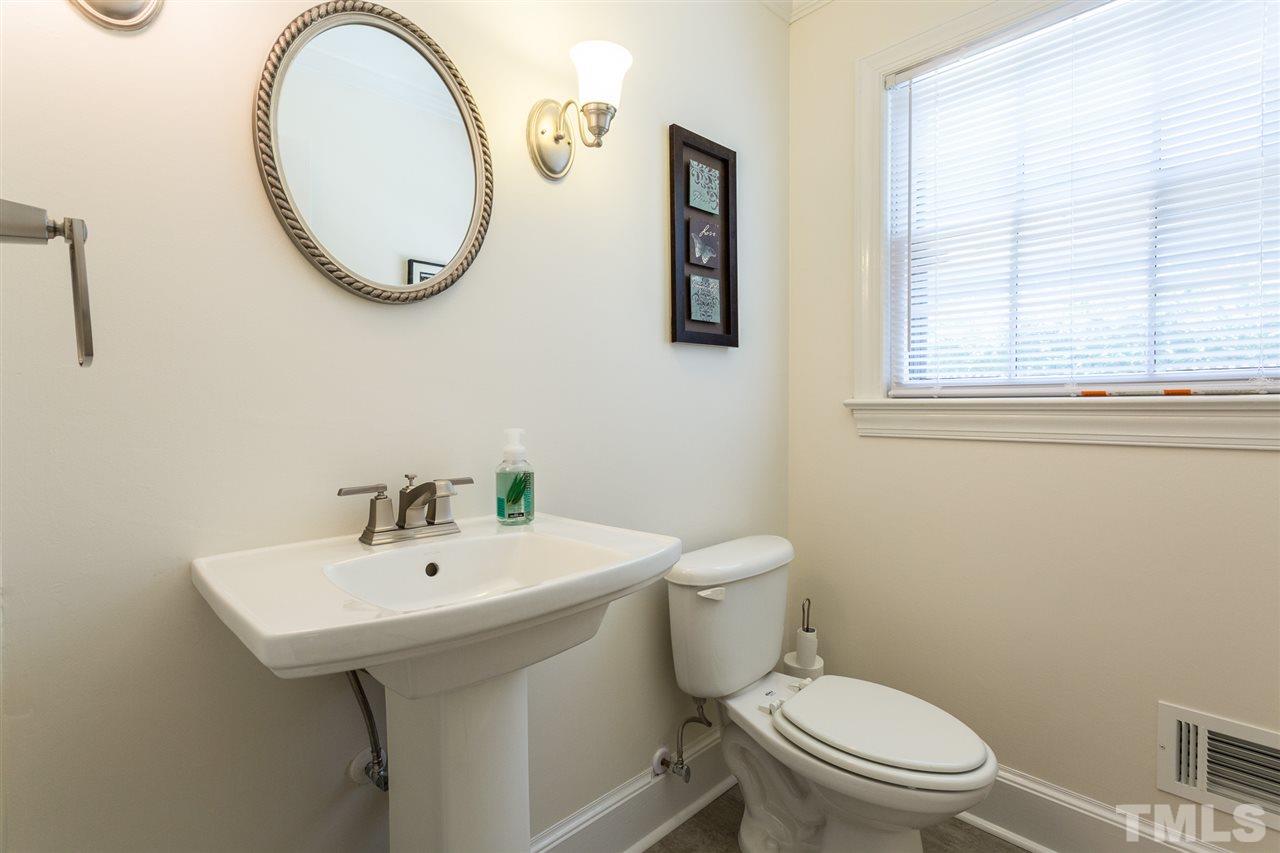 2900 Augusta Court Raleigh, NC 27607 - Photo 14 of 30