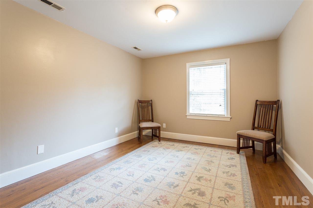 2900 Augusta Court Raleigh, NC 27607 - Photo 23 of 30