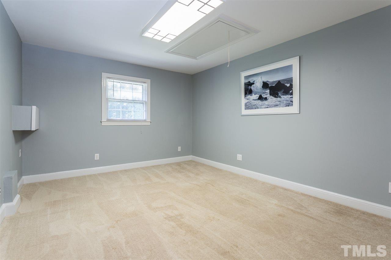 2900 Augusta Court Raleigh, NC 27607 - Photo 25 of 30