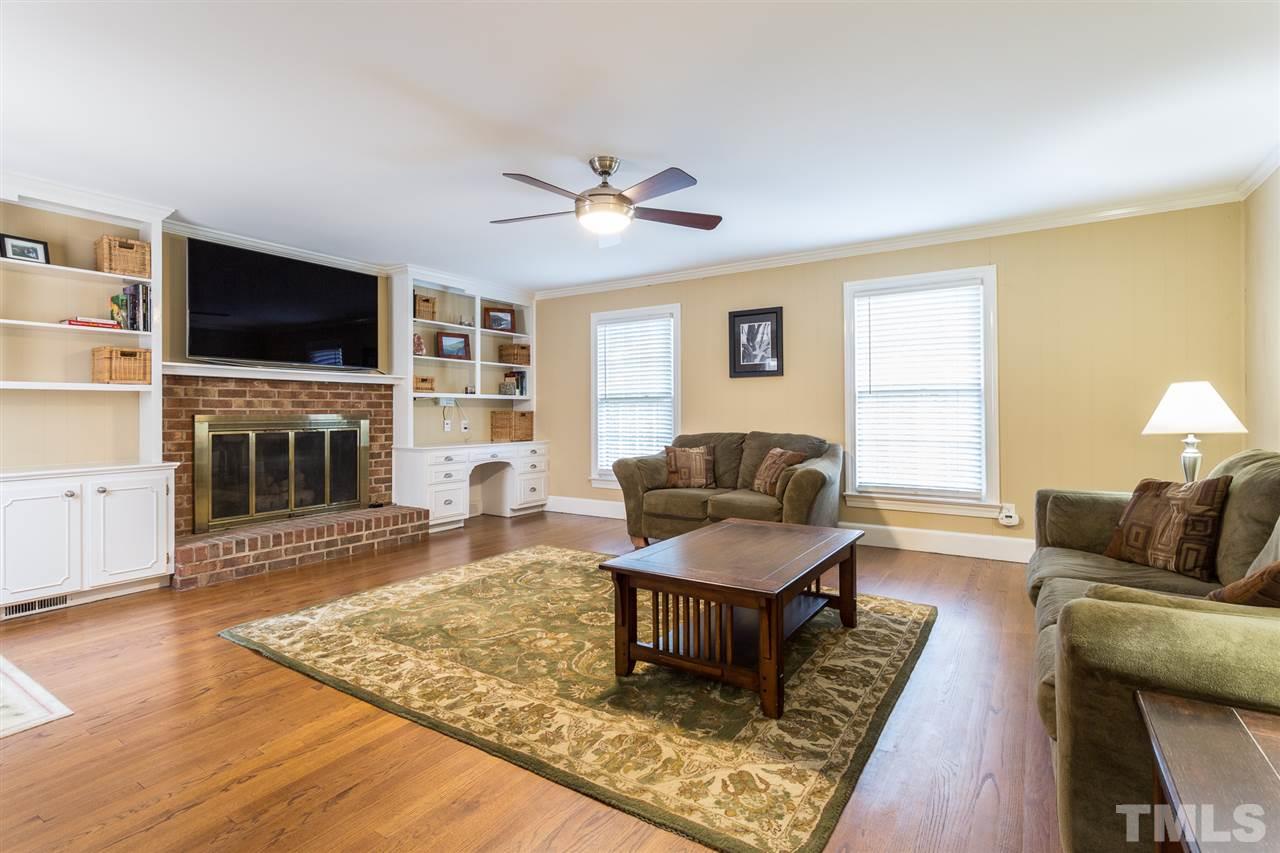 2900 Augusta Court Raleigh, NC 27607 - Photo 8 of 30 Huge family room with built ins.
