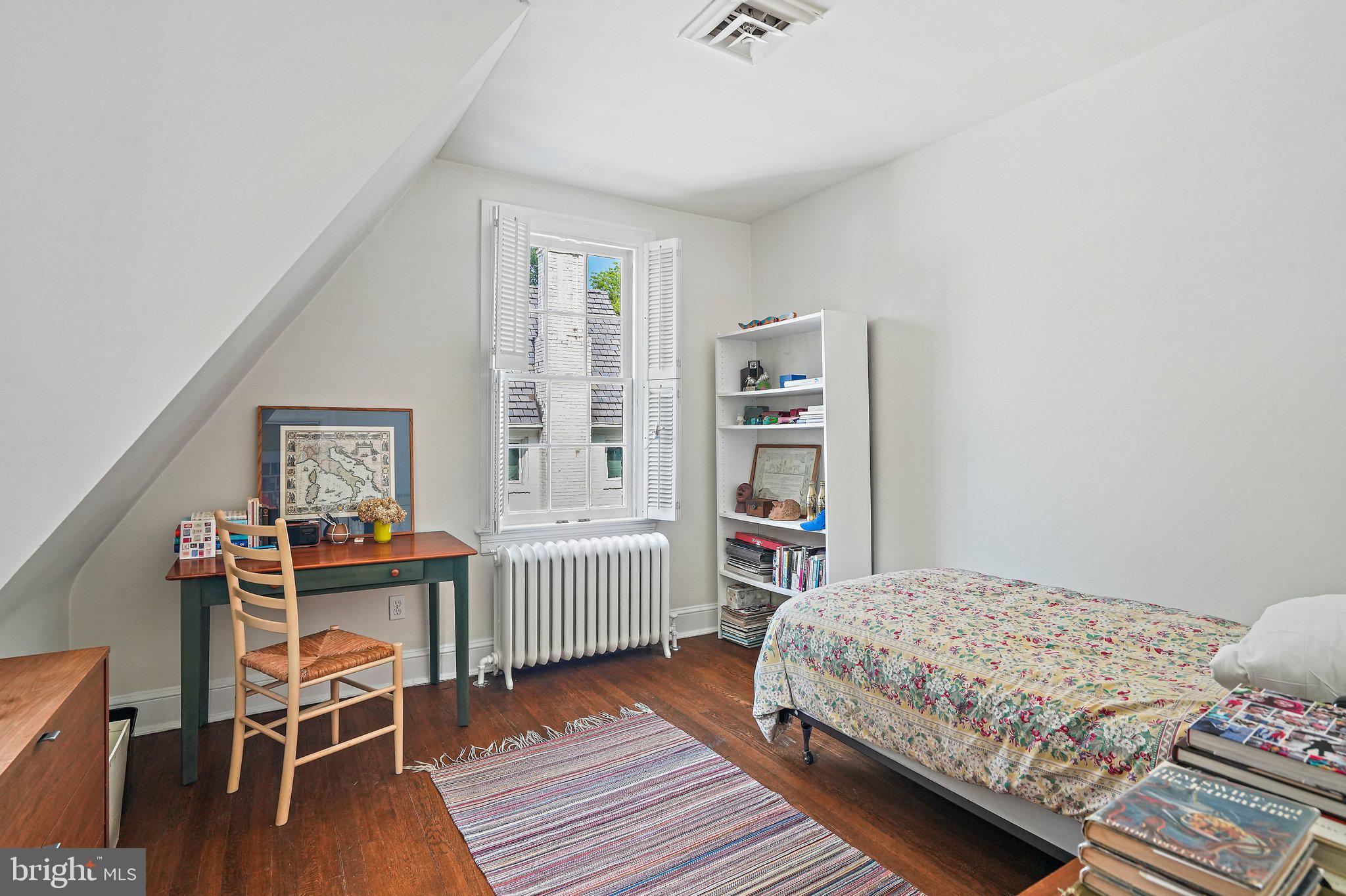 3612 Albemarle Street Northwest Washington, DC 20008 - Photo 24 of 42