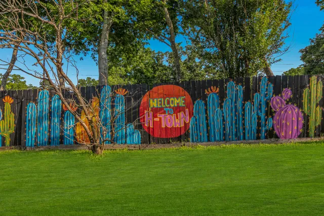 $2,500 | 5755 Cartagena Street, Houston, TX 77035