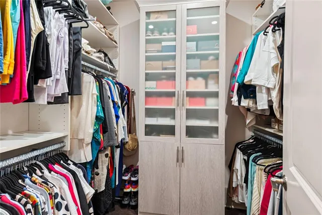 $989,900 | 602 Nottaway Lane, Alpharetta, GA 30009