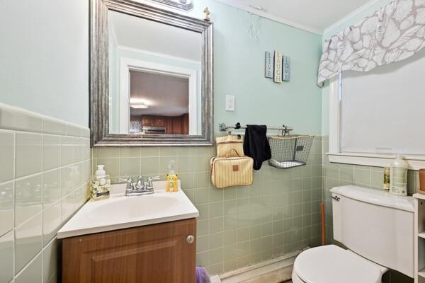 58-60 Lewis Road West Yarmouth, MA 02673 - Photo 10 of 29 lewis i