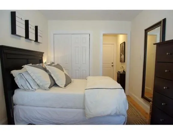 $3,200 | 76 Commonwealth Avenue, Unit 11, Boston, MA 02116