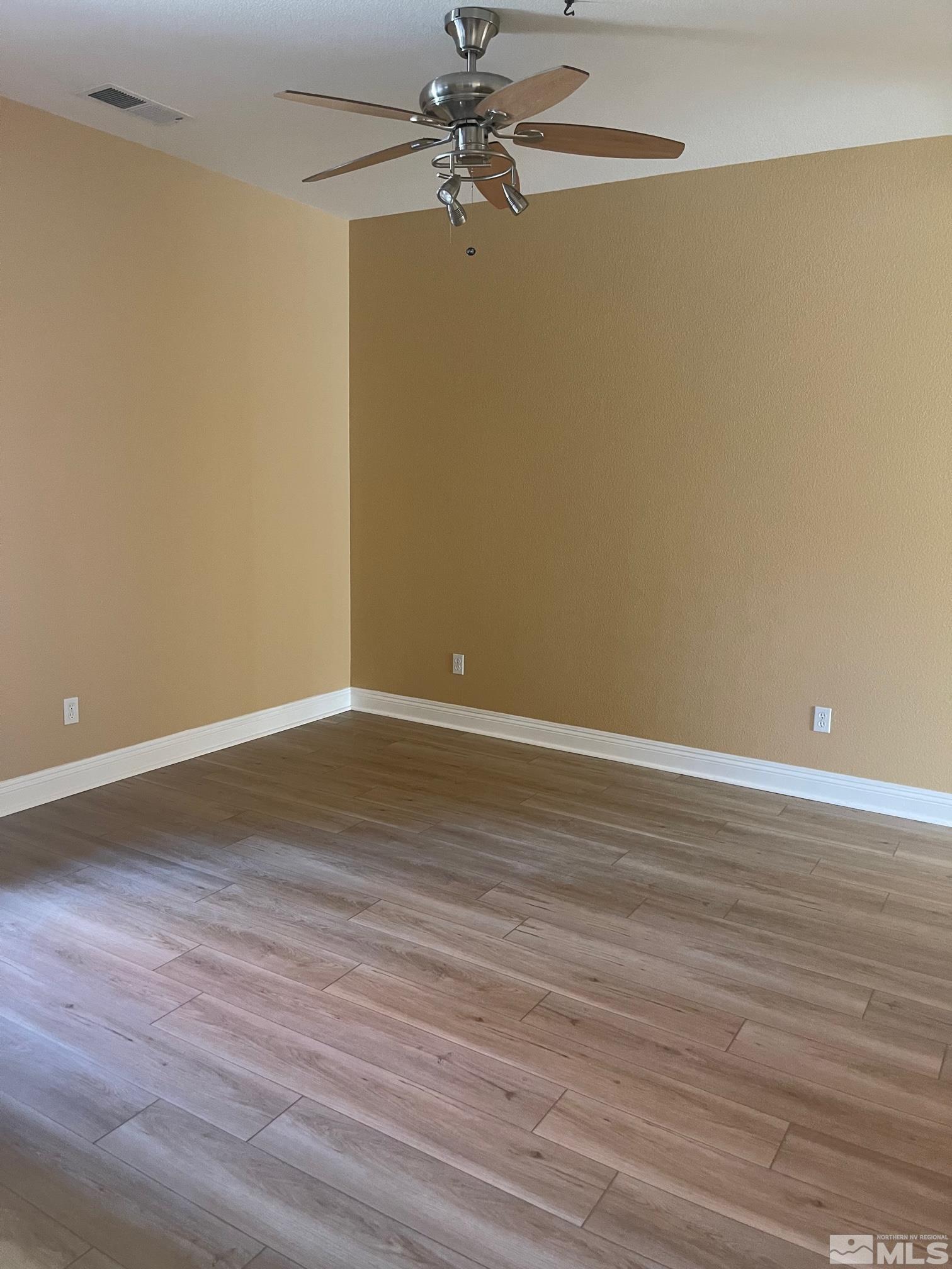 640 Aberdeen Court Reno, NV 89521 - Photo 12 of 39 Photo 12