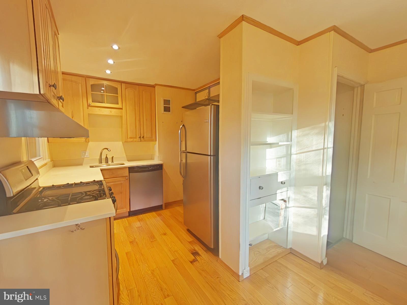 3115 Fayette Road Kensington, MD 20895 - Photo 6 of 16 Updated Kitchen