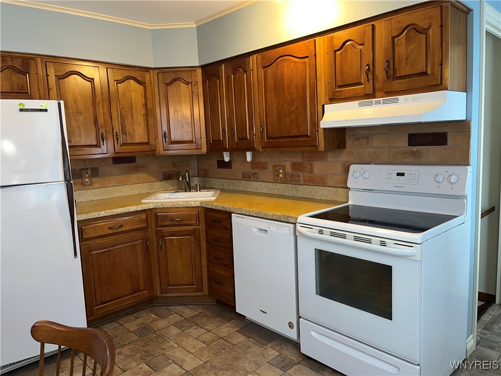 156 Frederick Road Tonawanda, NY 14150 - Photo 14 of 34