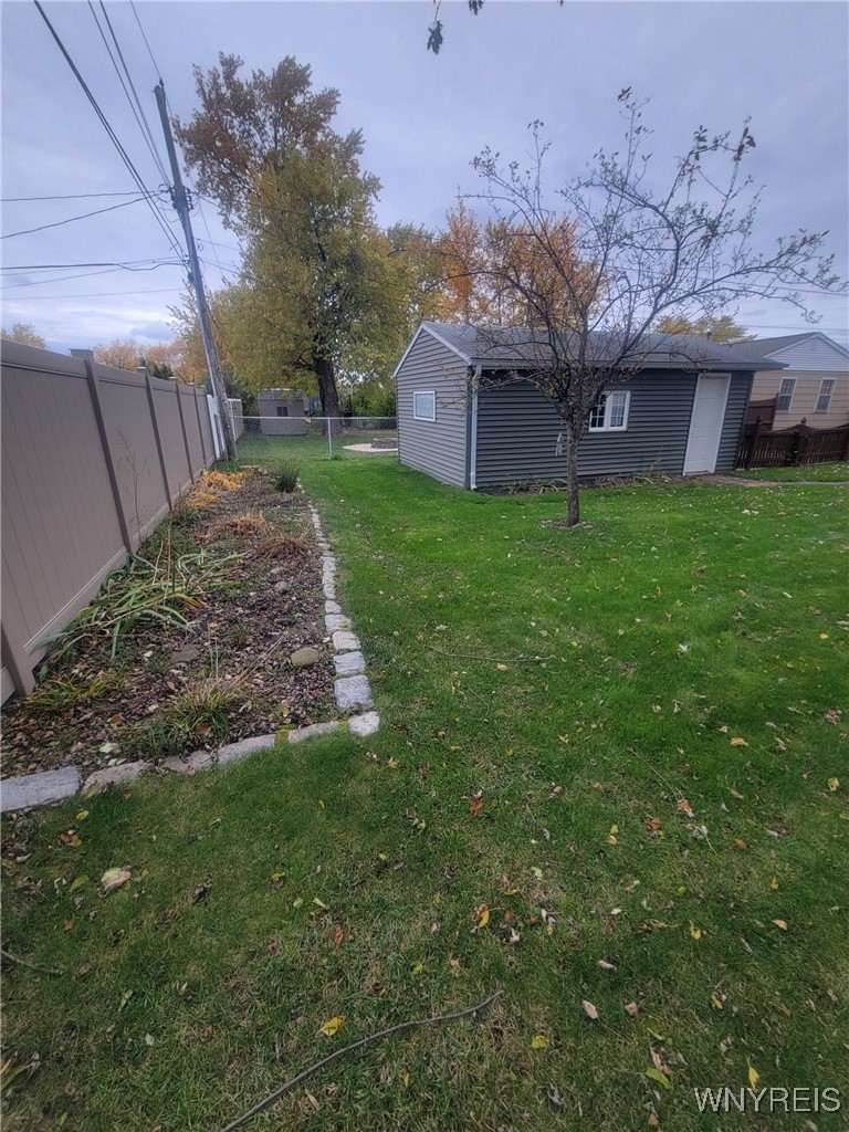 156 Frederick Road Tonawanda, NY 14150 - Photo 7 of 34