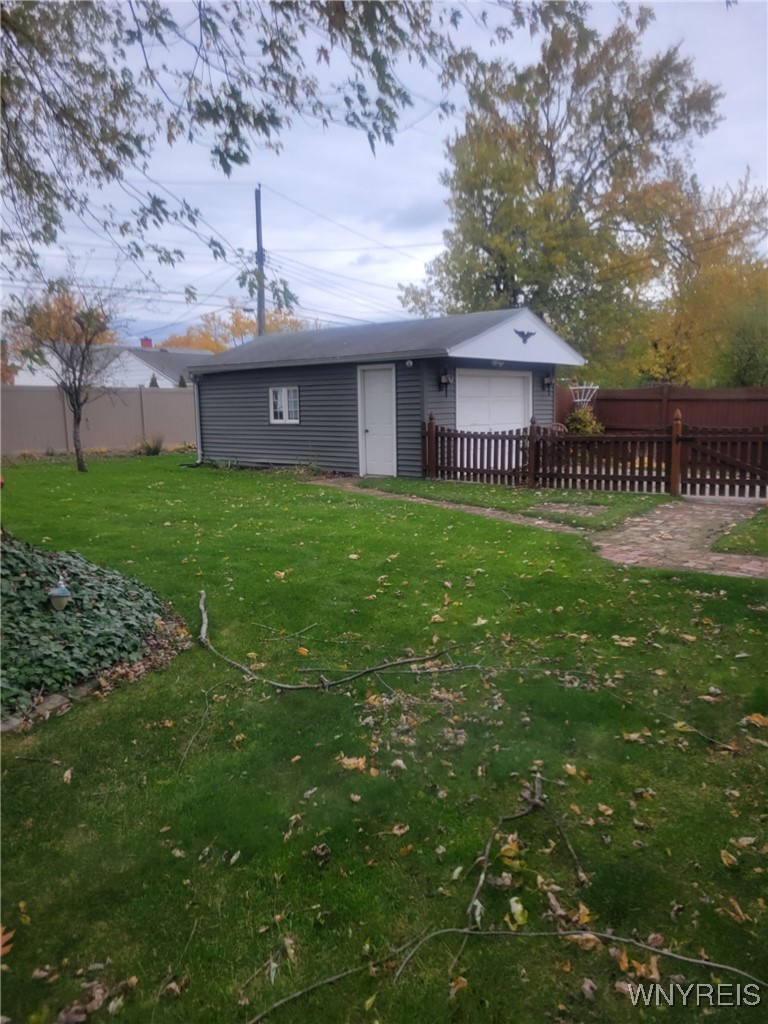 156 Frederick Road Tonawanda, NY 14150 - Photo 8 of 34