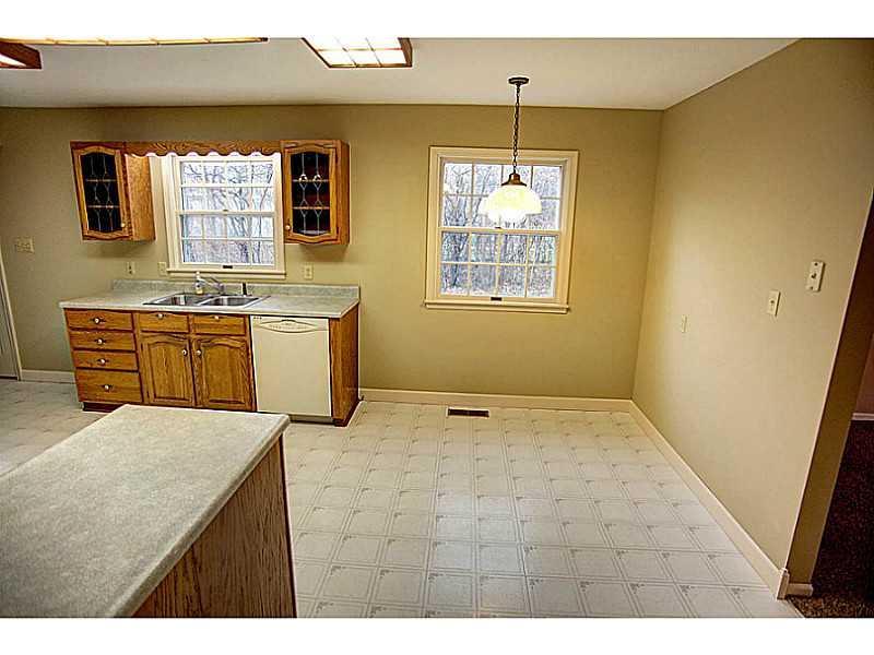 2572 Adgate Road Lima, OH 45805 - Photo 7 of 17