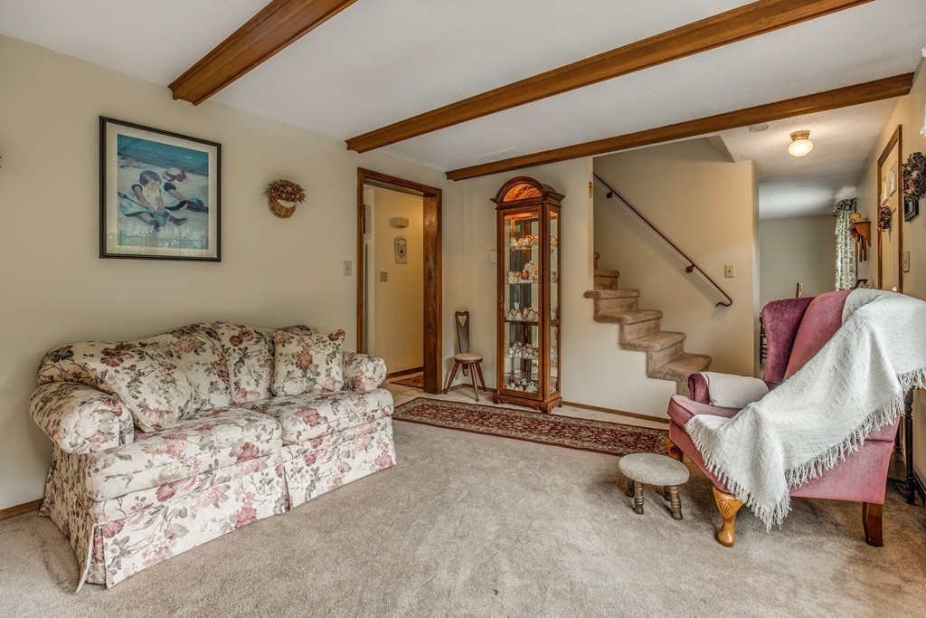 197 Den Quarry Road Lynn, MA 01904 - Photo 8 of 24 Gallery Image 8