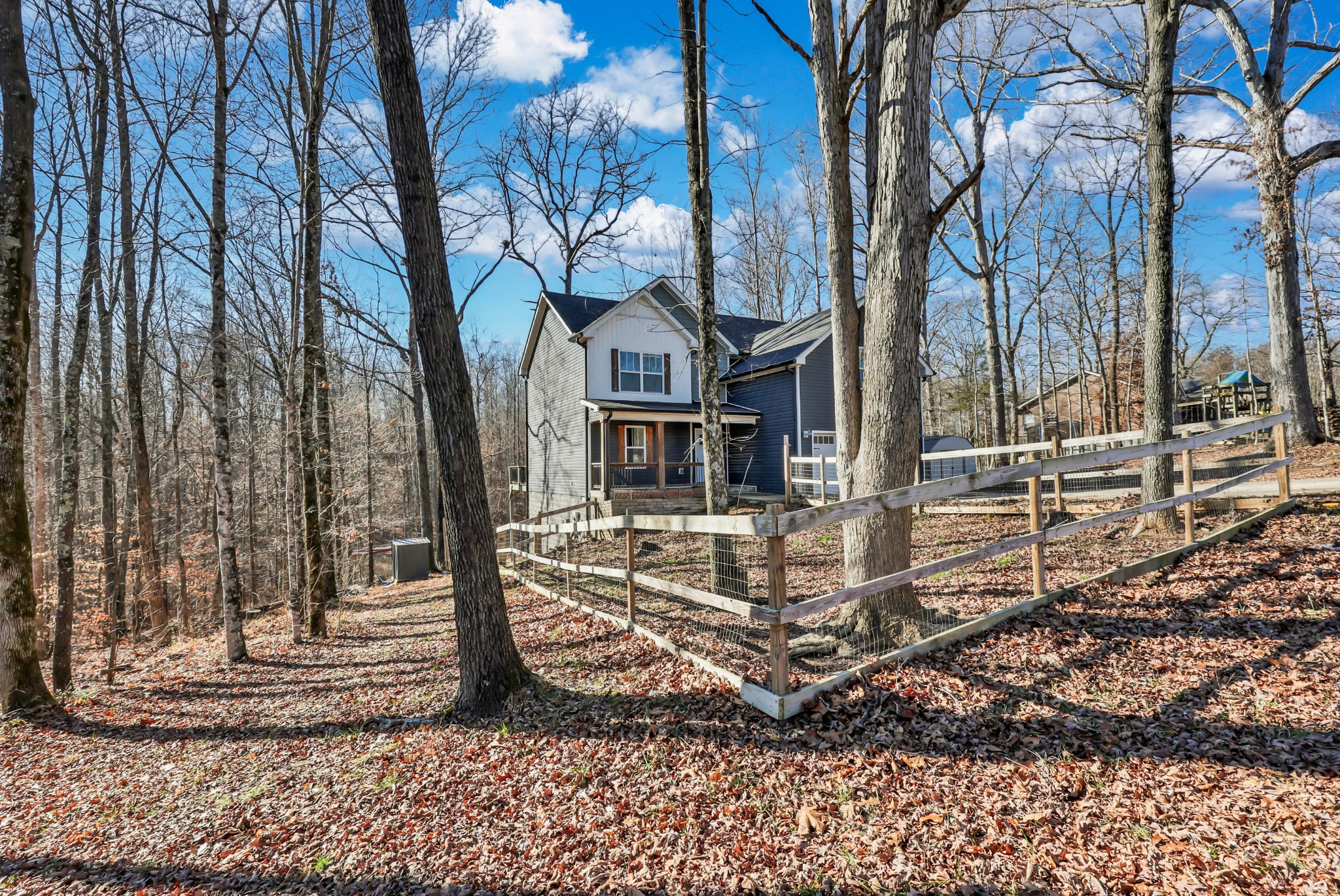 2320 Bearden Road Clarksville, TN 37043 - Photo 6 of 44 a front view of a house with a yard