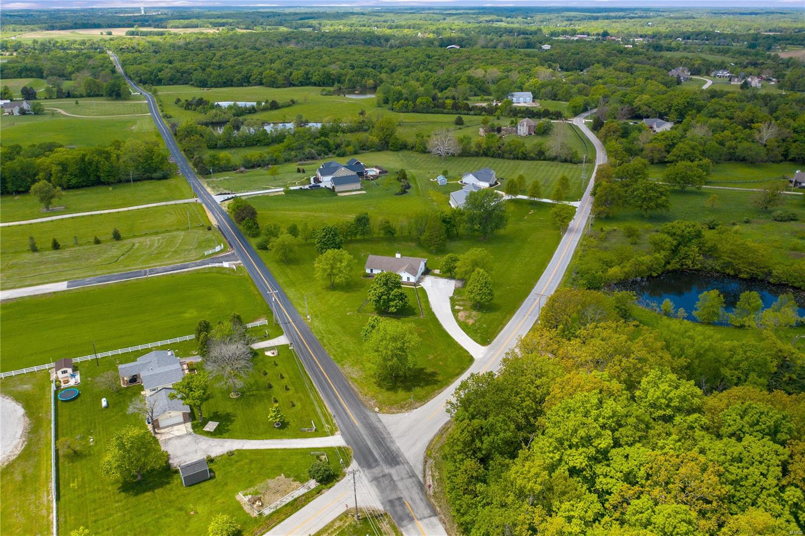 4495 Wilson Road Defiance, MO 63341 - Photo 24 of 29 Gallery Image 24