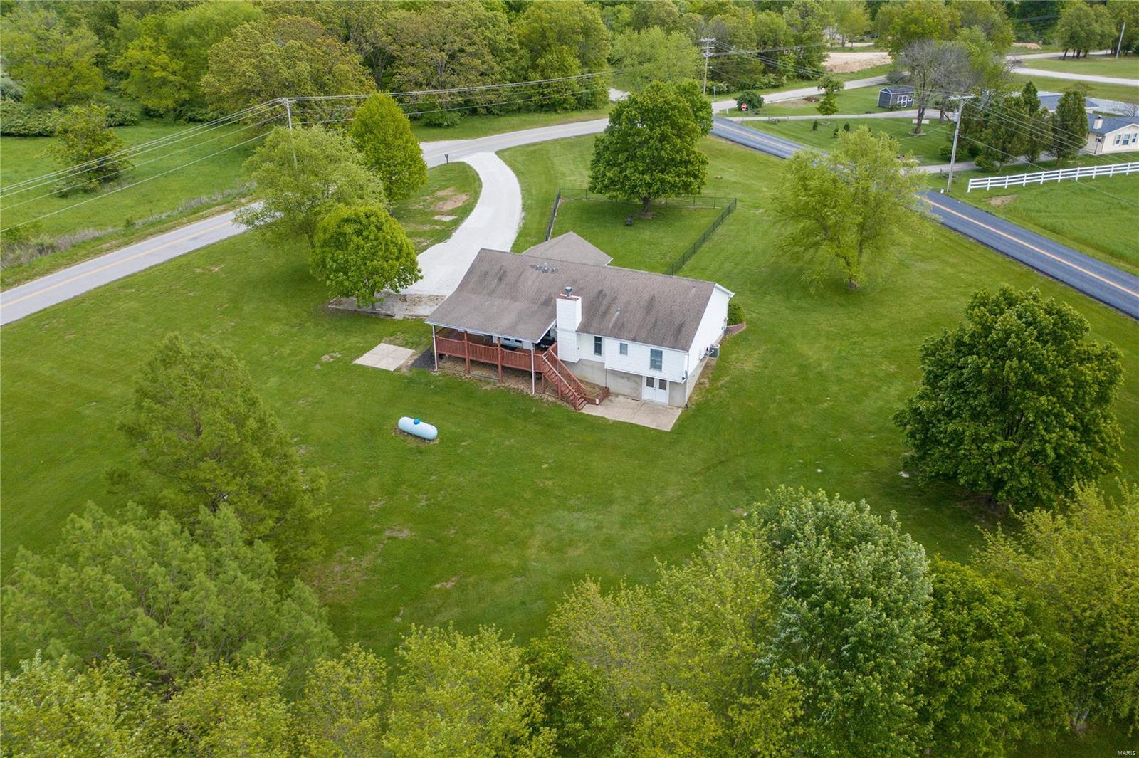 4495 Wilson Road Defiance, MO 63341 - Photo 7 of 29 Gallery Image 7