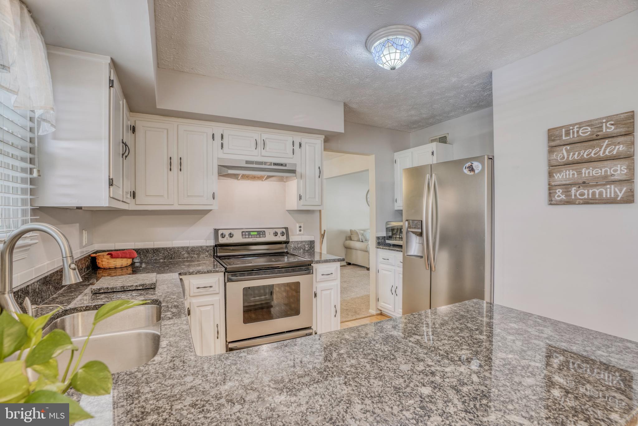 8619 Sherington Road Baltimore, MD 21236 - Photo 15 of 42 Bright kitchen