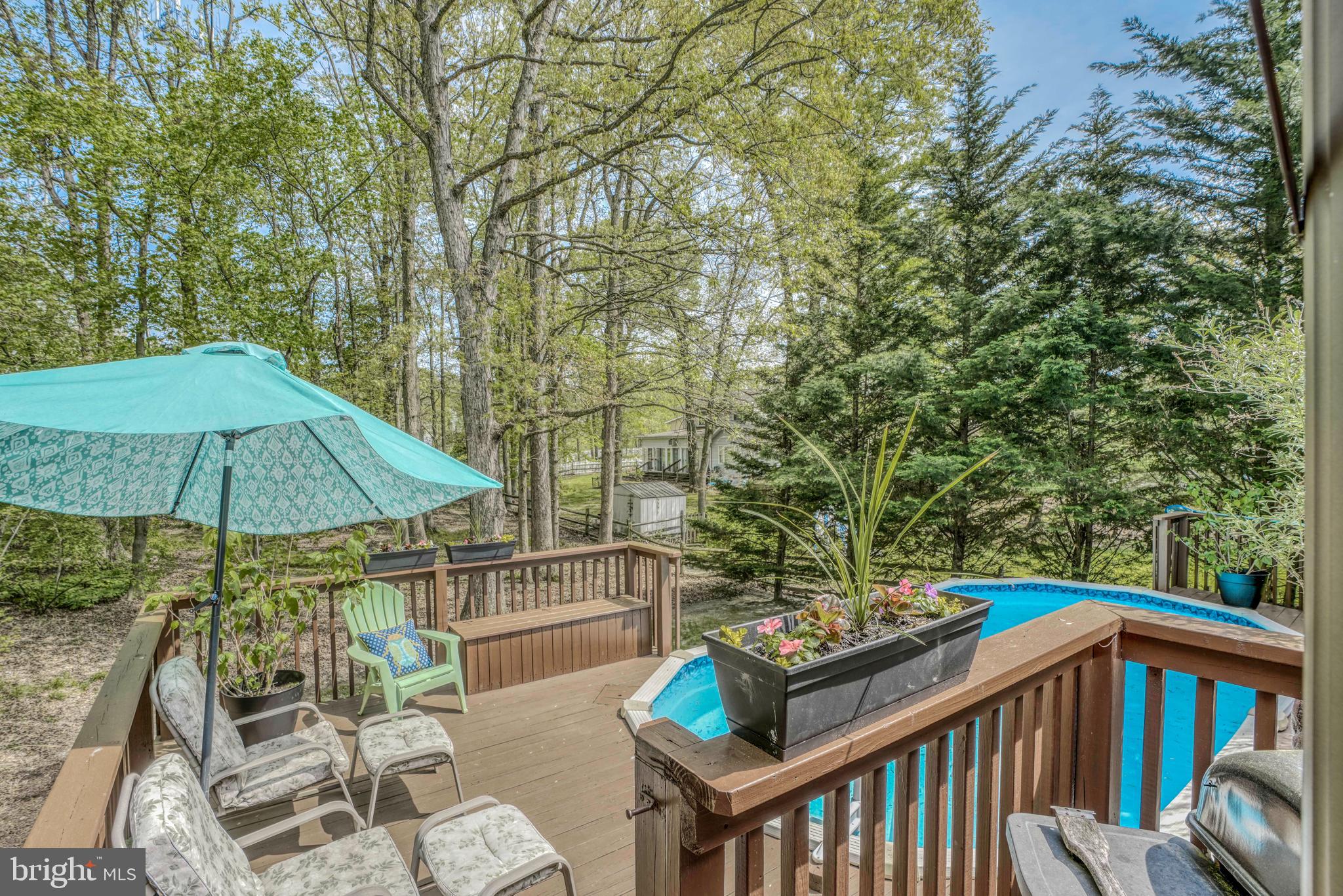 8619 Sherington Road Baltimore, MD 21236 - Photo 4 of 42 Large deck leading to pool