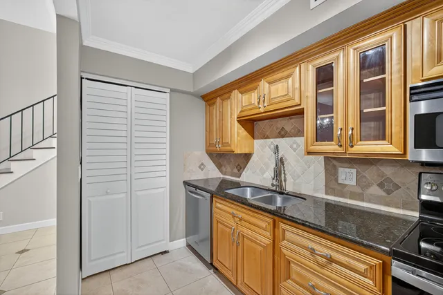 $400,000 | 382 Golfview Road, Unit C, North Palm Beach, FL 33408