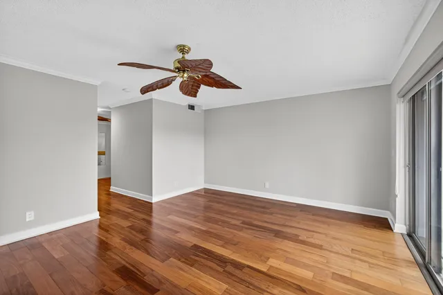 $400,000 | 382 Golfview Road, Unit C, North Palm Beach, FL 33408