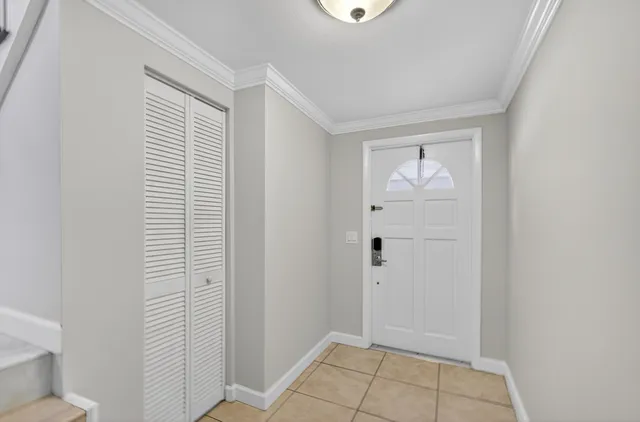 $400,000 | 382 Golfview Road, Unit C, North Palm Beach, FL 33408