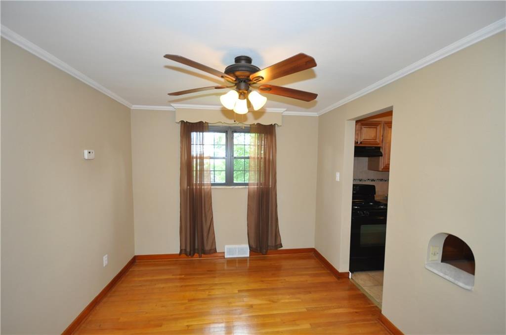 4301 Reece Drive Pittsburgh, PA 15227 - Photo 4 of 21 Dining Room