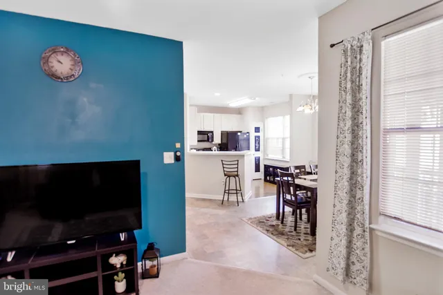 $2,075 | 5003 Hollington Drive, Unit 201, Owings Mills, MD 21117