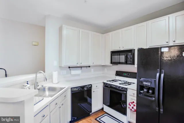 $2,075 | 5003 Hollington Drive, Unit 201, Owings Mills, MD 21117