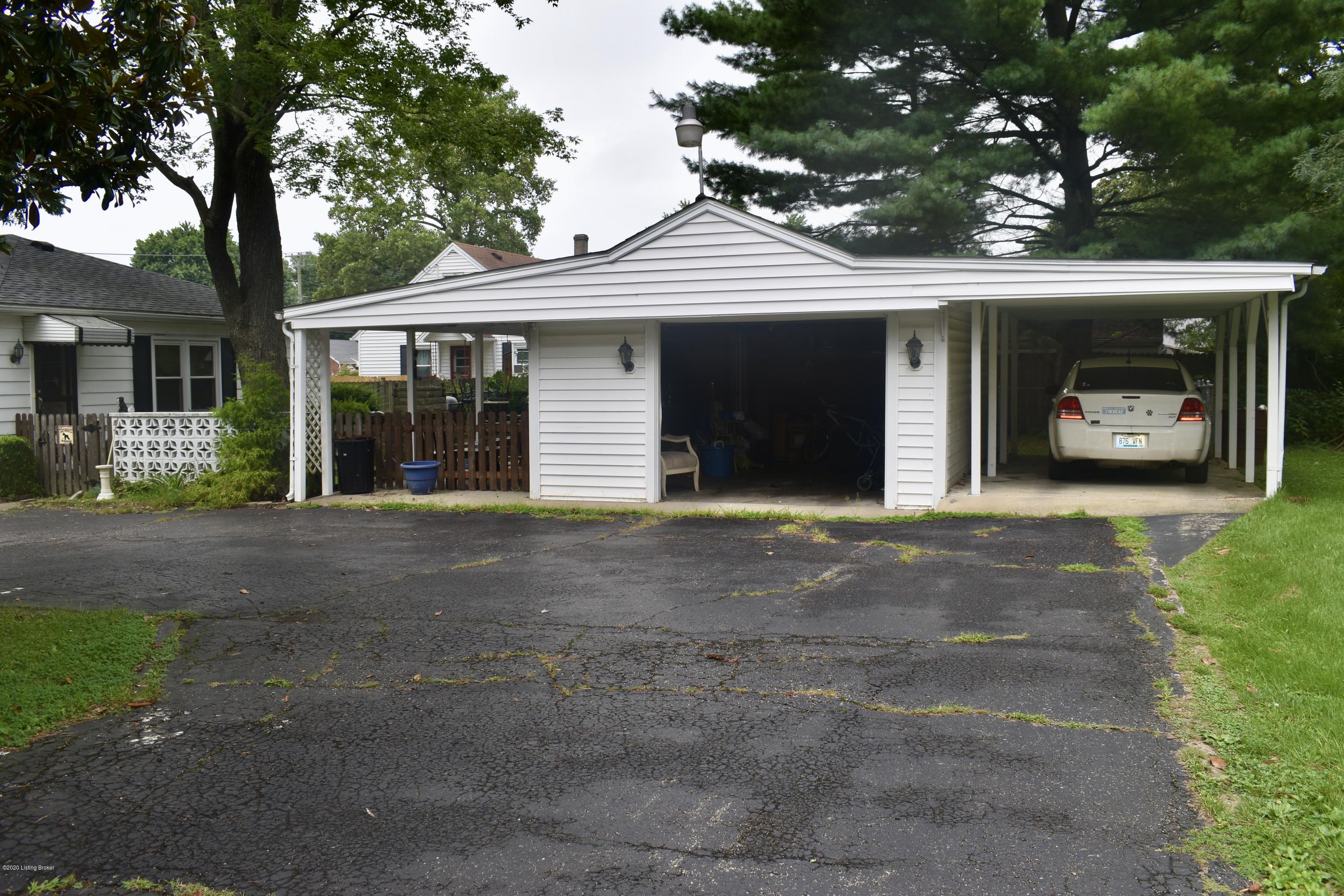4415 Dover Road Louisville, KY 40216 - Photo 23 of 24 06B0ED23-CE4B-4B61-BCDC-FE7E1AA77D37_1_2
