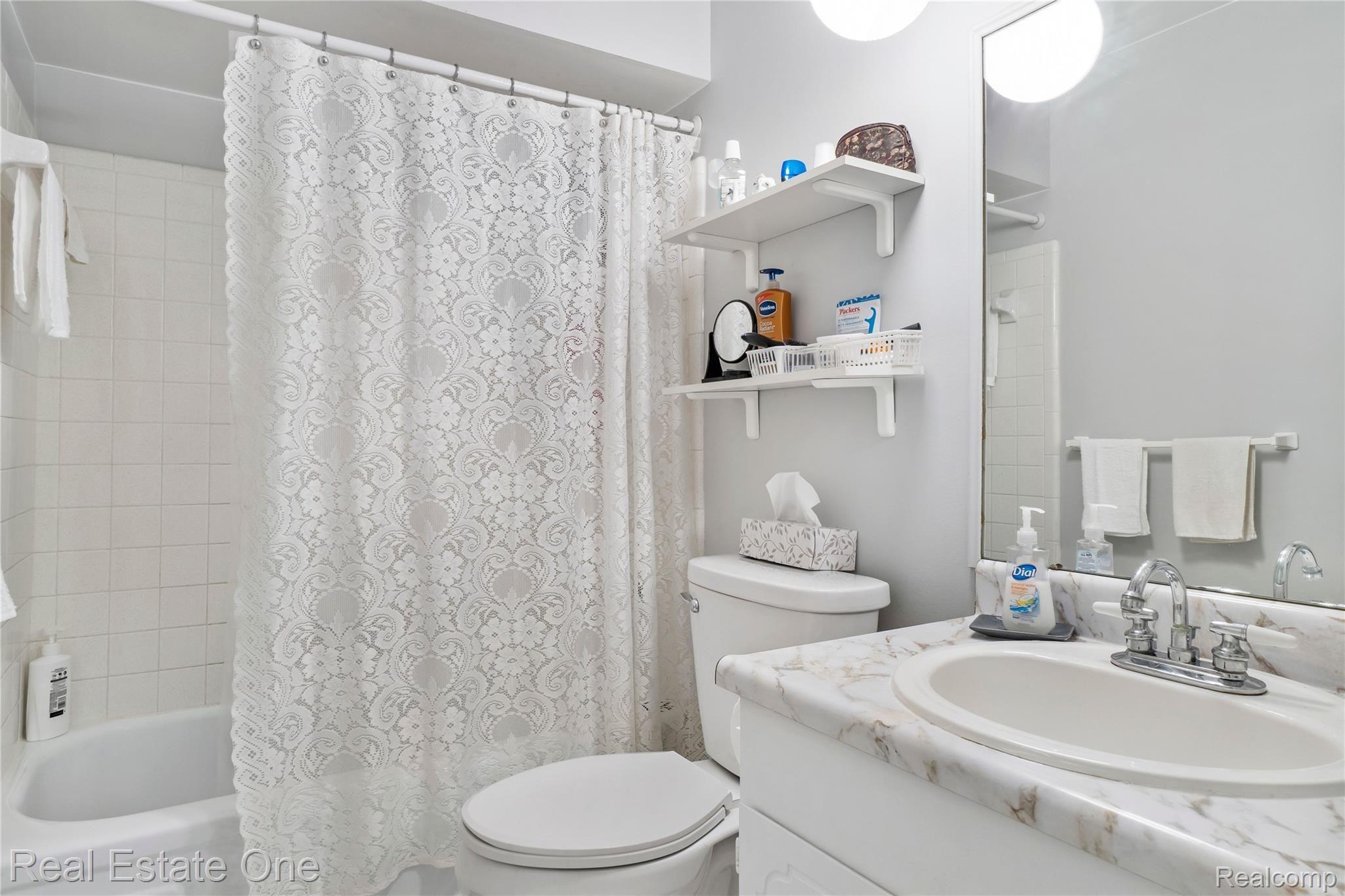 31093 Hoover Road, Unit 14 Warren, MI 48093 - Photo 16 of 20 c10.jpeg