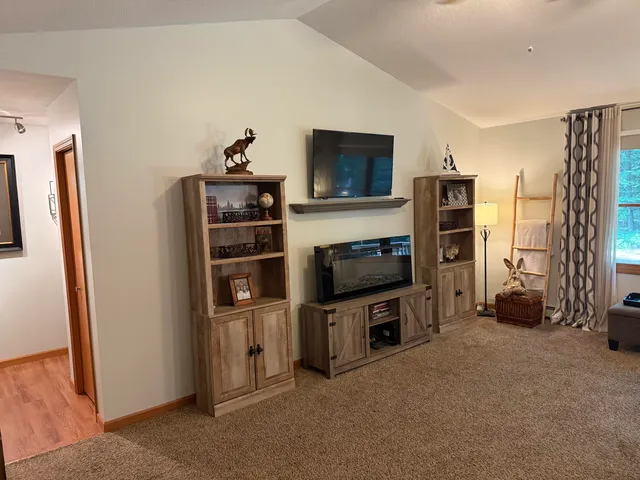 $345,000 | 4754 White Pine Lane, Cadillac, MI 49601