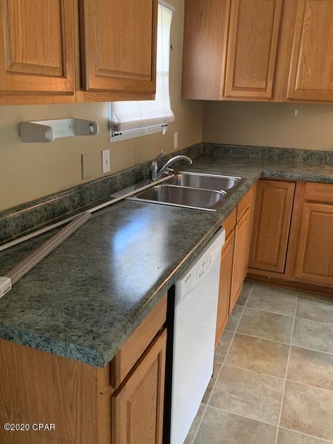 2035 Inwood Road Grand Ridge, FL 32442 - Photo 9 of 14 Gallery Image 9